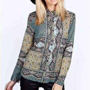 🚨⬇️BooHoo Rae Multicolor Button down Blouse
